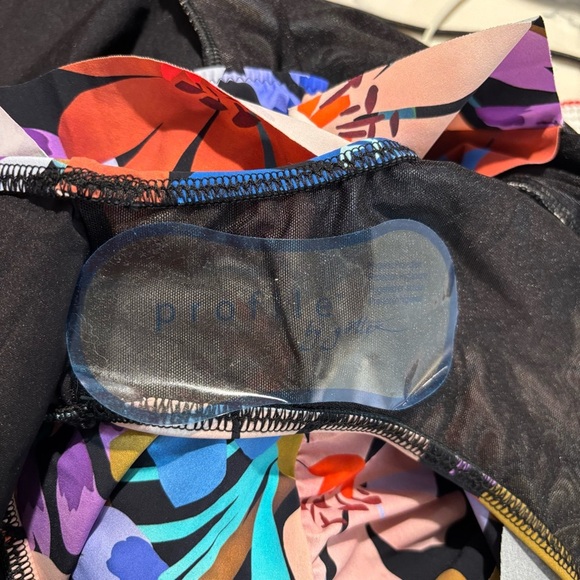 PROFILE BY GOTTEX Sz 14D One Piece Bathing Suit Floral Ruffle Hem Padded Bra NEW - Picture 9 of 10